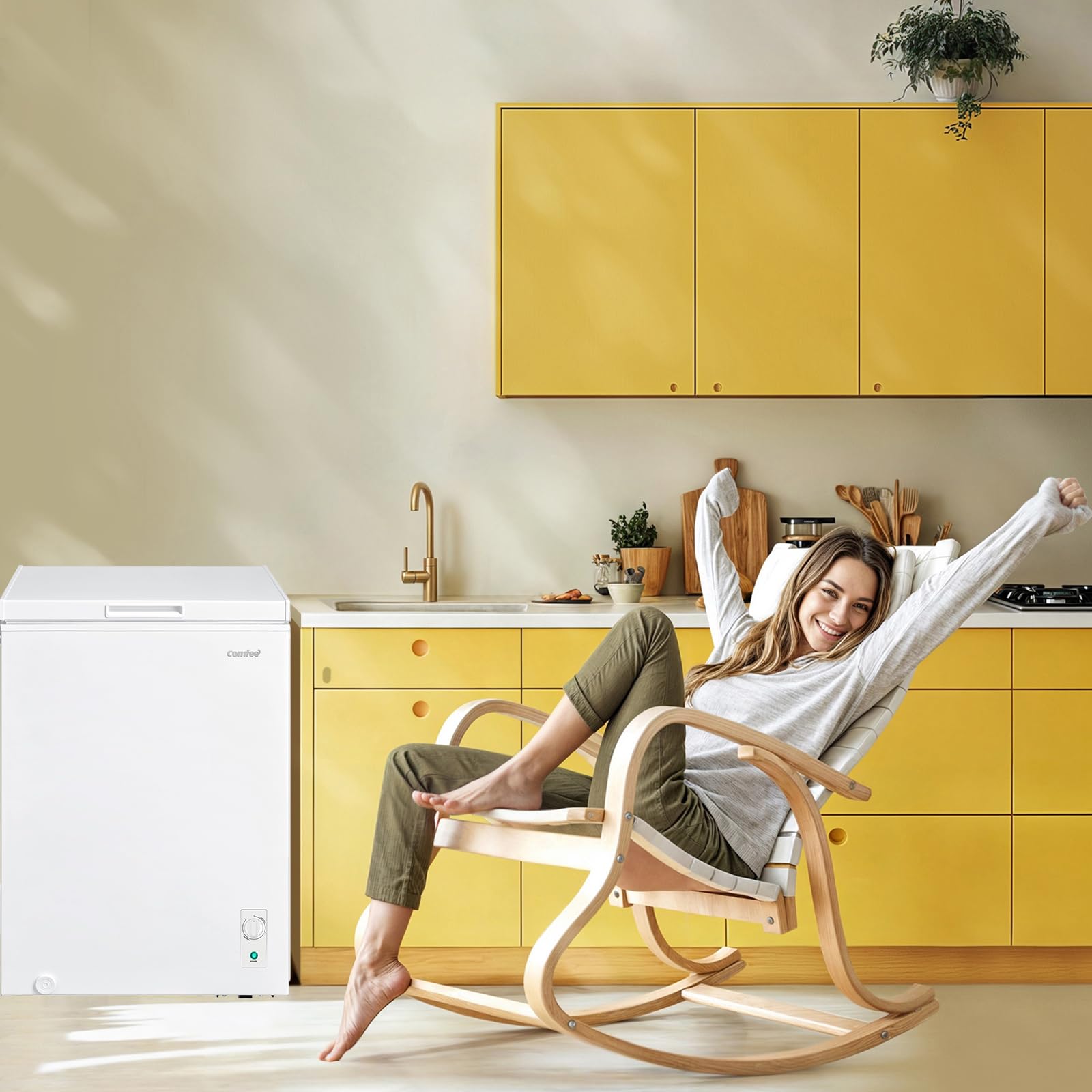 comfee' rcc102wh2uk(e) 99l freestanding chest freezer, with freezing and refrigeration conversion comfee' rcc102wh2uk(e) 99l freestanding chest freezer, with freezing and refrigeration conversion